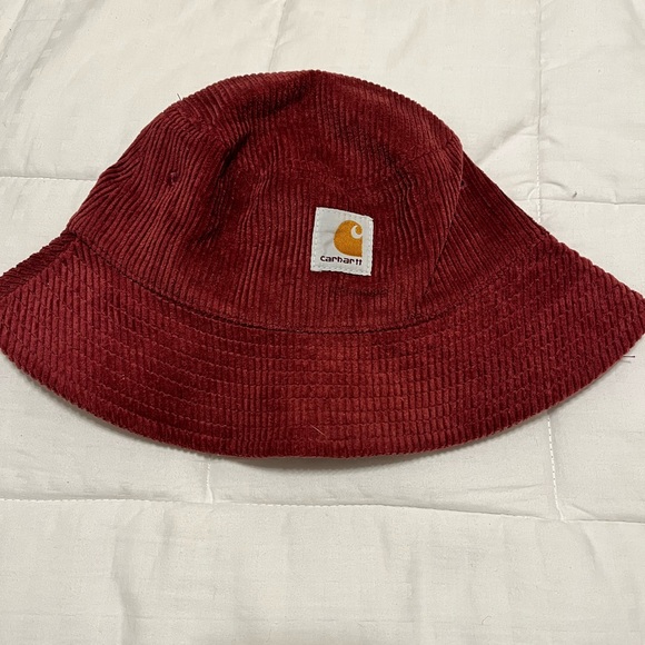 Burgundy Carhartt bucket hat - Picture 2 of 3